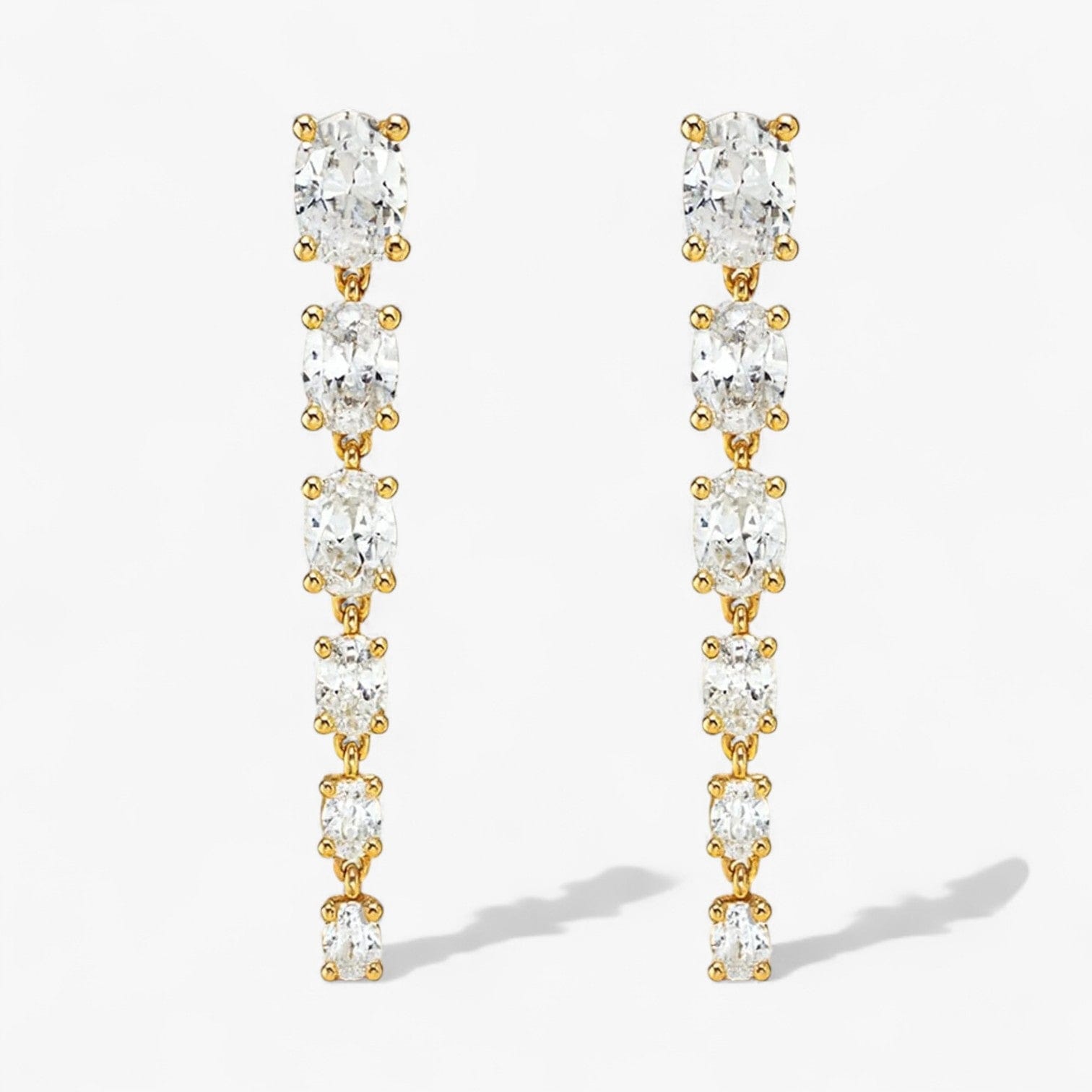 The Oval Dangle Earrings