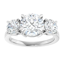 The Signature 3-Stone Engagement Ring | Round | 3 CTW