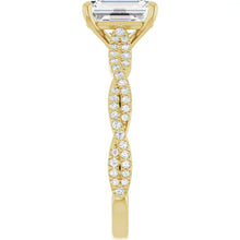 The Timeless Twisted Pavé Engagement Ring | Emerald | 2 ¼ CTW