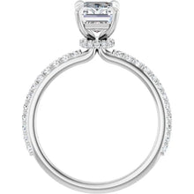 The Iconic Secret Halo Pavé Engagement Ring | Emerald | 2 ⅜ CTW