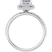 The Timeless Pavé Halo Engagement Ring | Emerald | 2 ⅓ CTW