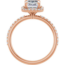 The Timeless Pavé Halo Engagement Ring | Emerald | 2 ⅓ CTW