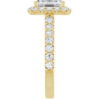 The Iconic Pavé Halo Engagement Ring | Emerald | 2 ¾ CTW