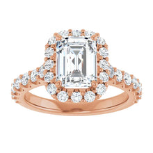 The Iconic Pavé Halo Engagement Ring | Emerald | 2 ¾ CTW