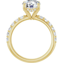The Iconic Hidden Halo Engagement Ring | Round | 2 ½ CTW