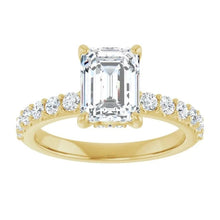 The Iconic Hidden Halo Engagement Ring | Emerald | 2 ½ CTW