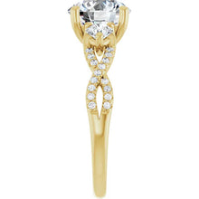The Iconic 3-Stone Twisted Engagement Ring | Round | 2 ½ CTW