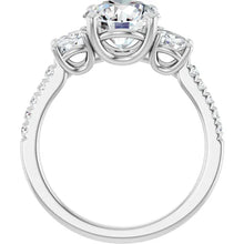 The Iconic 3-Stone Pavé Engagement Ring | Round | 3 CTW