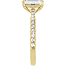 The Signature Cathedral Pavé Engagement Ring | Emerald | 2 ⅜ CTW