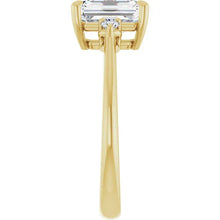 The Signature Side Stone Engagement Ring | Emerald | 2 ⅕ CTW