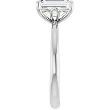 The Iconic Solitaire Engagement Ring | Emerald | 2 CTW