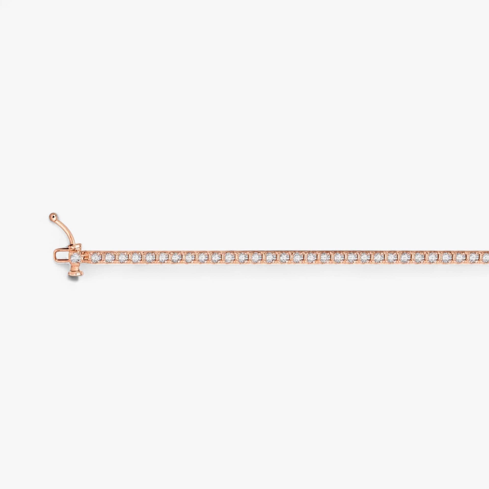 The Lightweight Tennis Bracelet