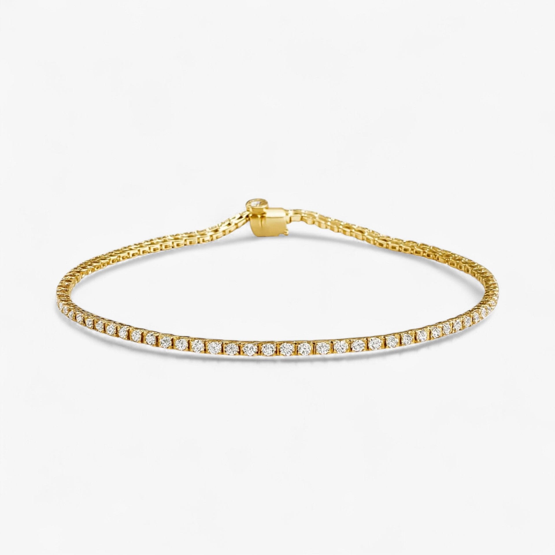 The Lightweight Tennis Bracelet