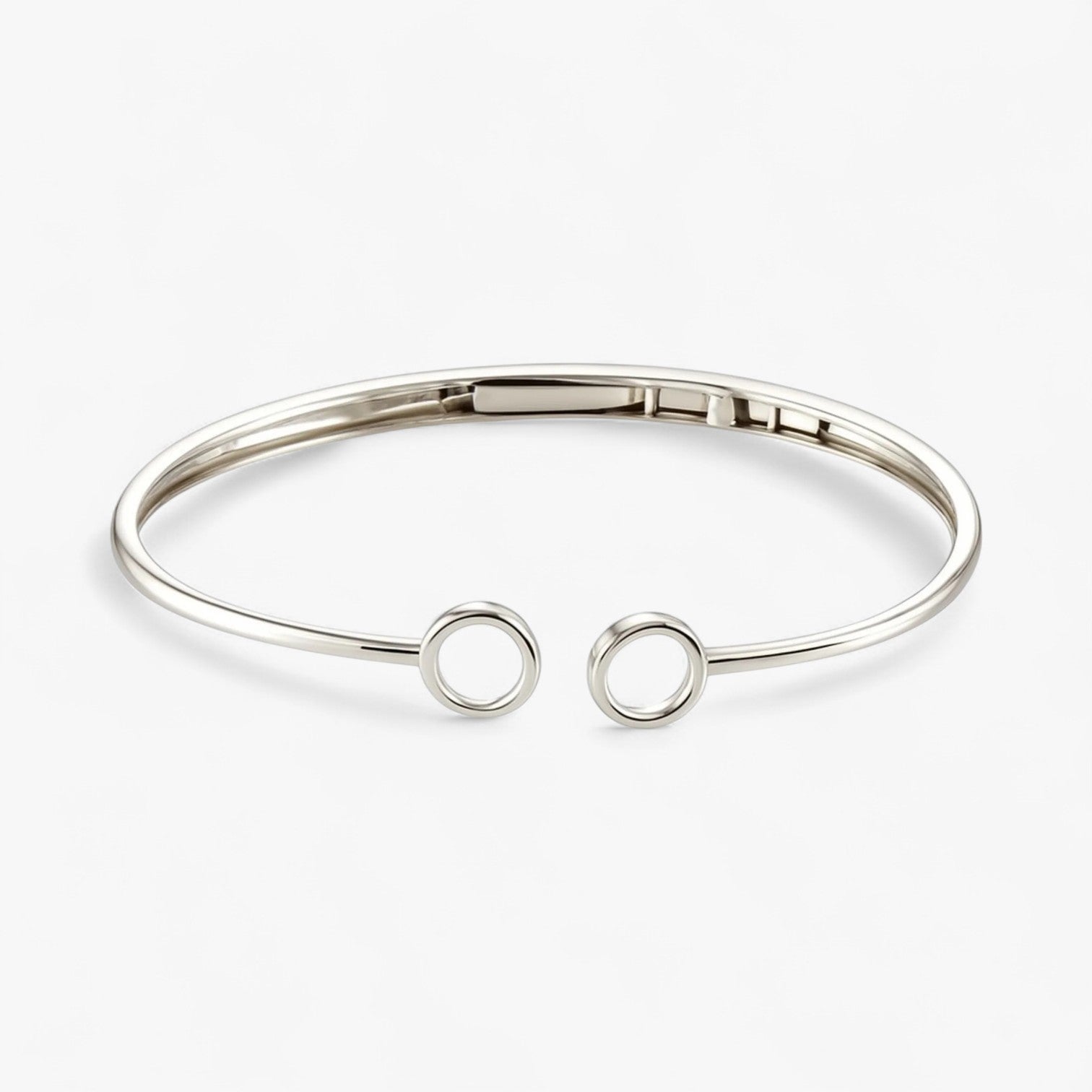 The Signature O Hinged Cuff Bracelet