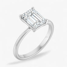 The Iconic Solitaire Engagement Ring | Emerald