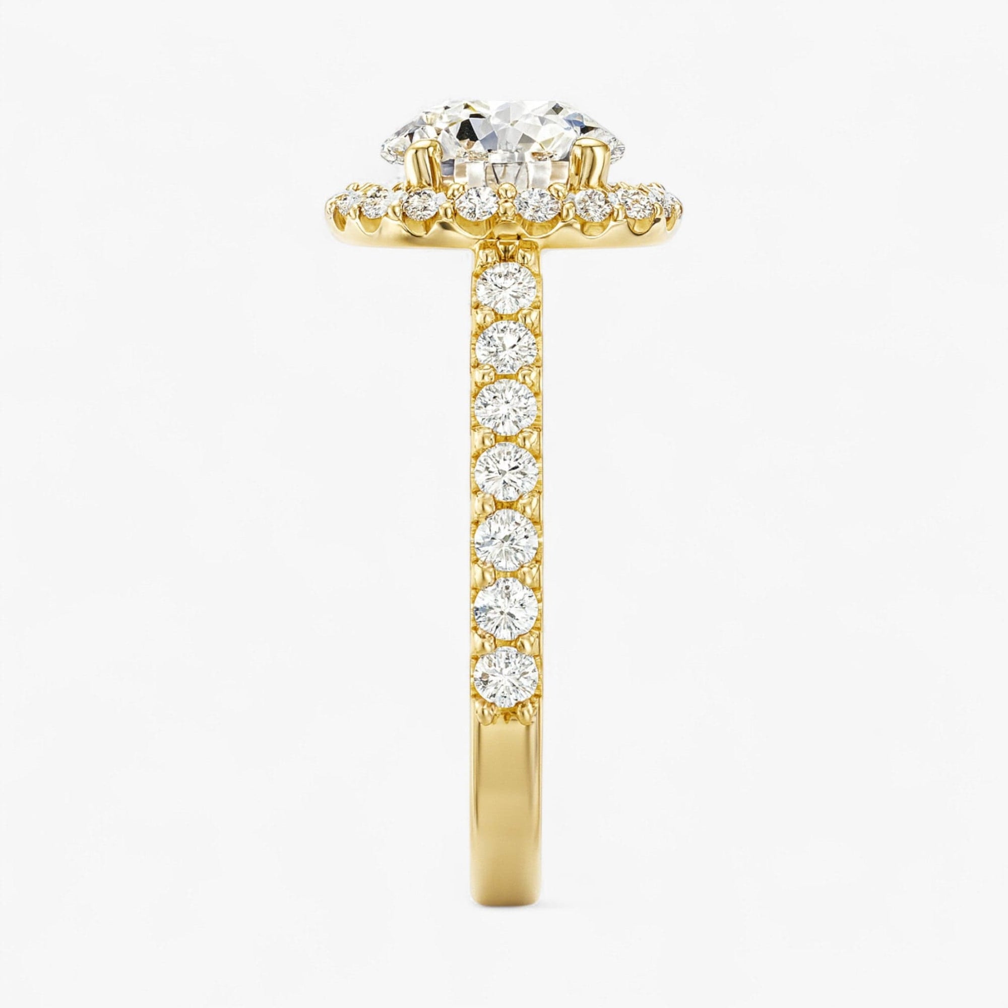 The Iconic Pavé Halo Engagement Ring | Round