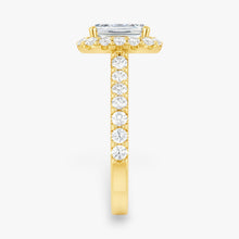 The Iconic Pavé Halo Engagement Ring | Emerald