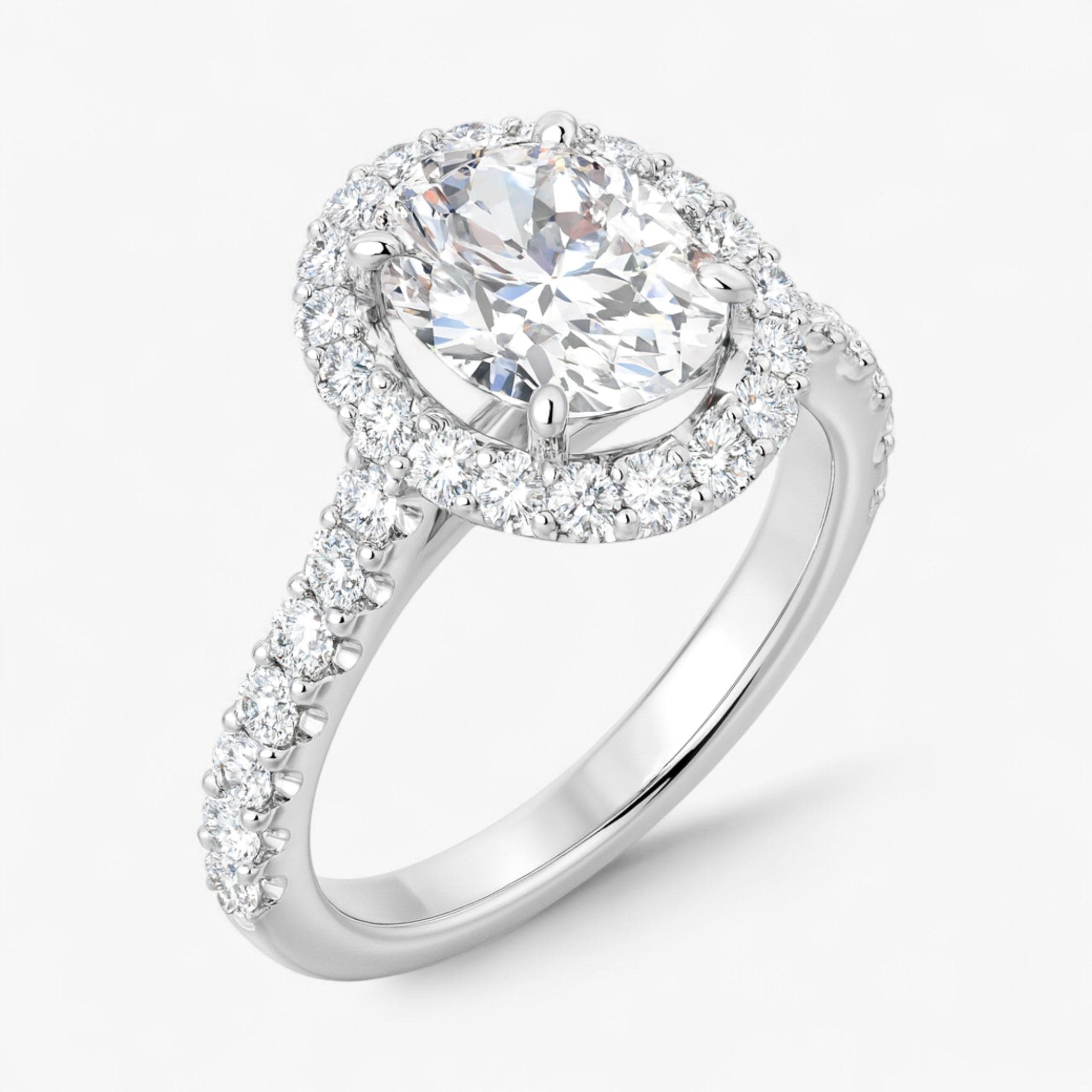 The Iconic Pavé Halo Engagement Ring | Oval