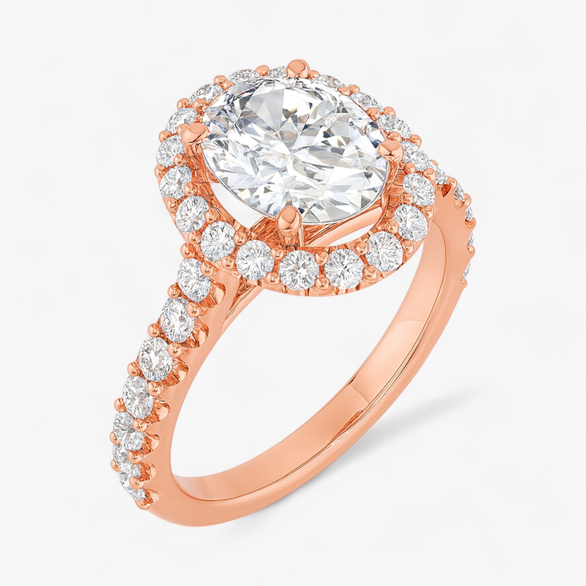 The Iconic Pavé Halo Engagement Ring | Oval