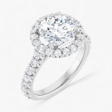 The Iconic Pavé Halo Engagement Ring | Round