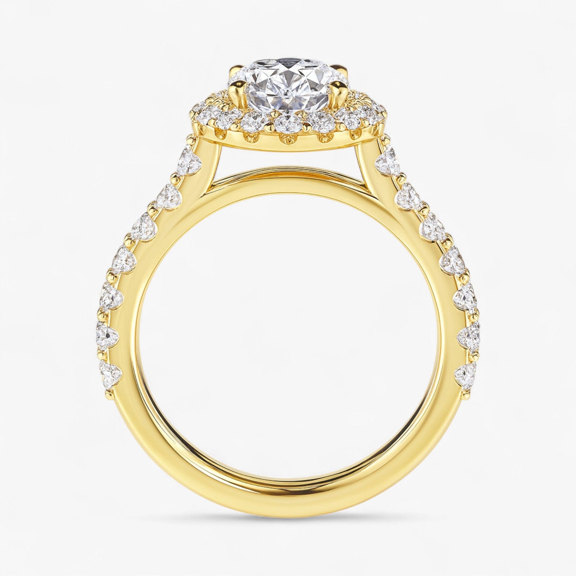 The Iconic Pavé Halo Engagement Ring | Oval