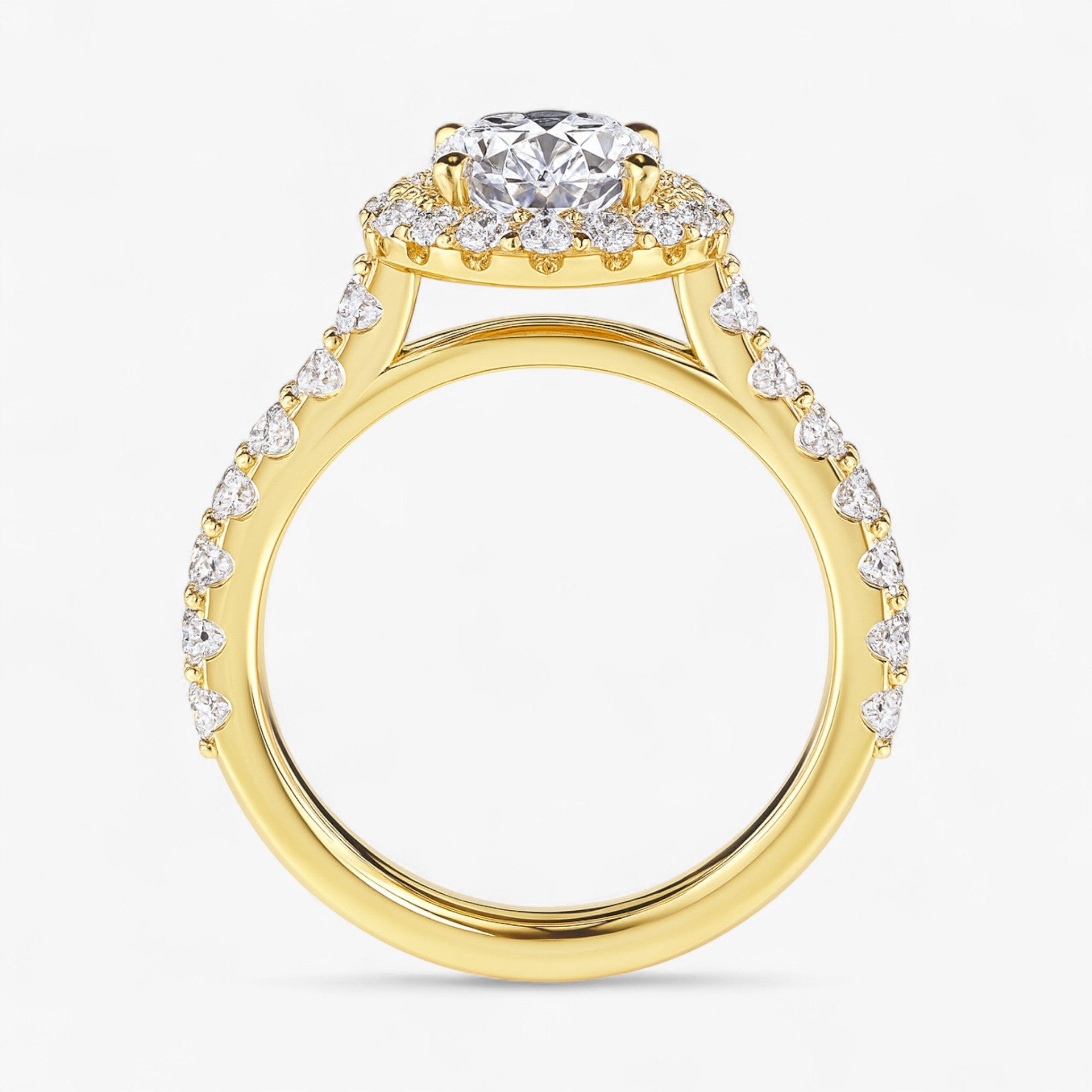 The Iconic Pavé Halo Engagement Ring | Oval