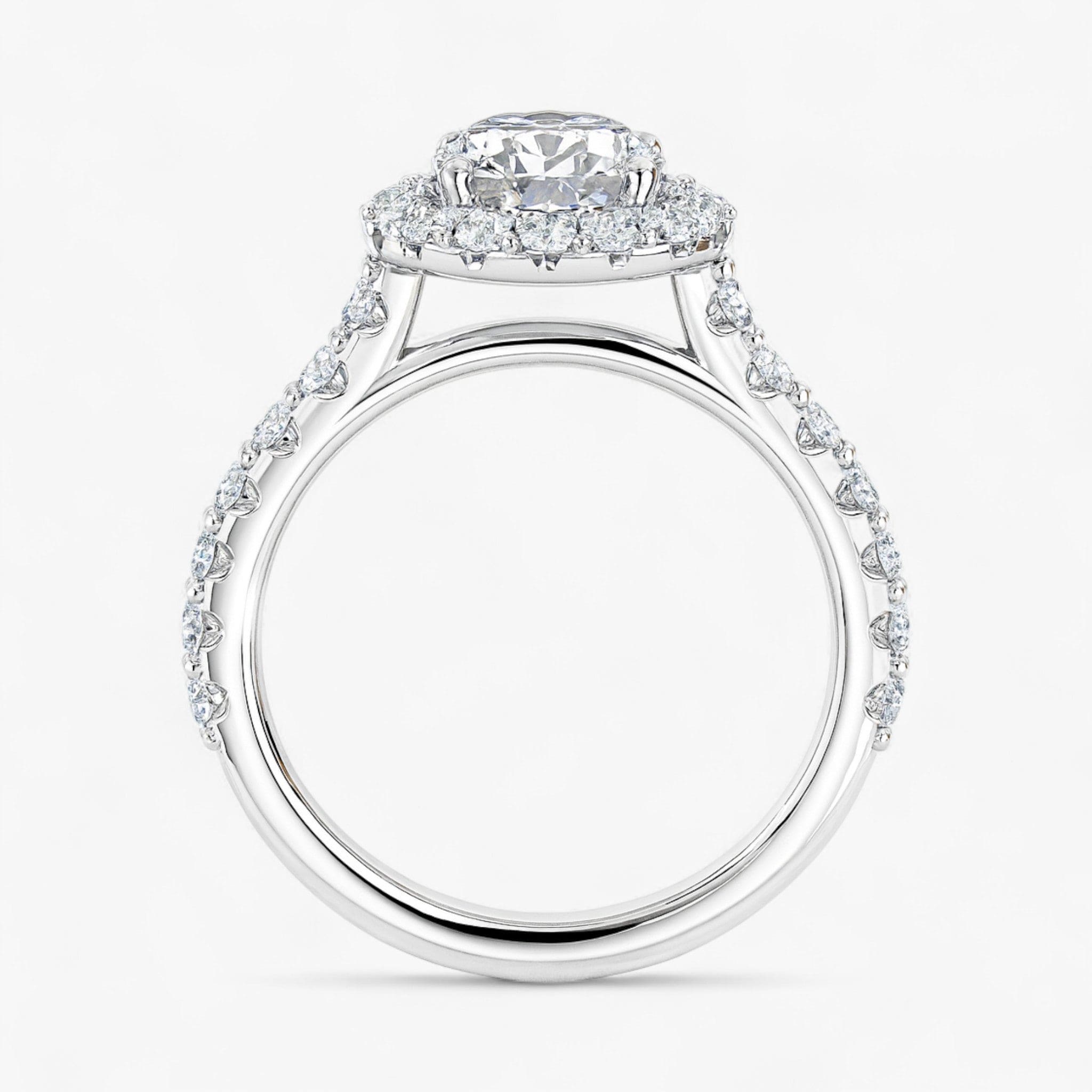 The Iconic Pavé Halo Engagement Ring | Oval