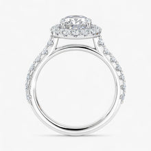The Iconic Pavé Halo Engagement Ring | Oval