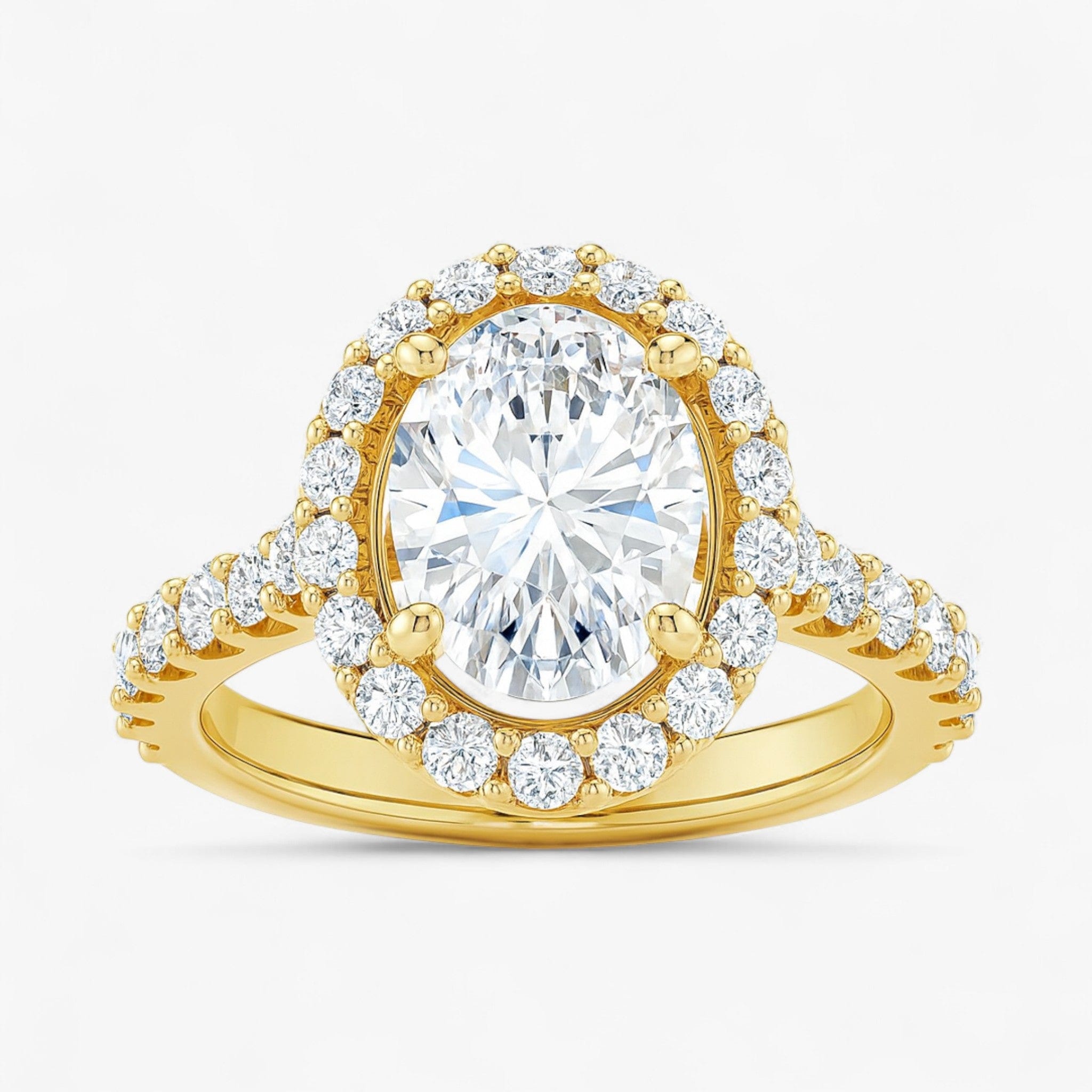 The Iconic Pavé Halo Engagement Ring | Oval