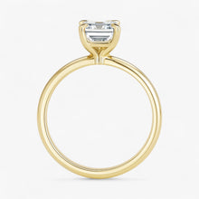 The Timeless Solitaire Engagement Ring | Emerald